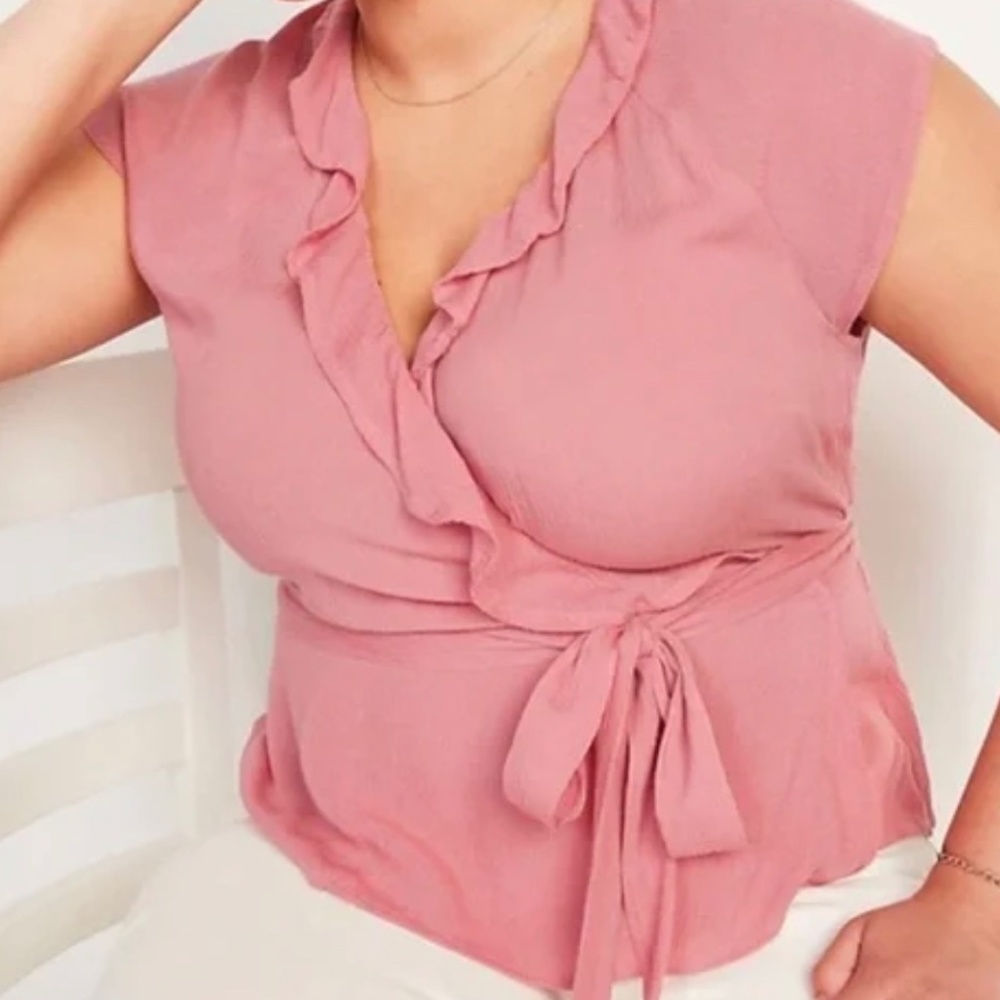 Old Navy Womens Ruffled Tie-Belt Crinkle-Textured Wrap Top